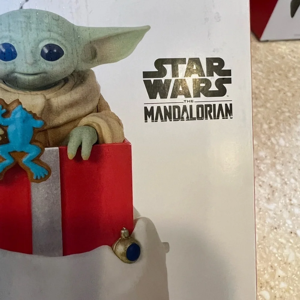 Disney Star Wars 2022 Mandalorian Gogru Greetings Hallmark Ornaments BRAND NEW
